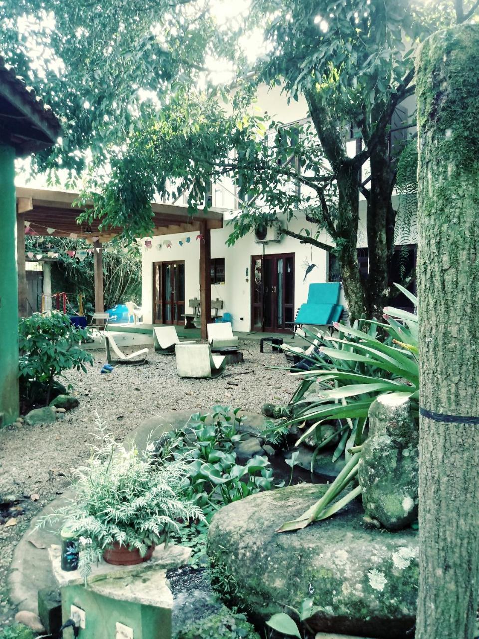 Lindas Suites A Uma Quadra Da Praia E Centro Ubatuba Exterior photo